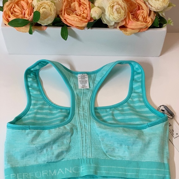 Calvin Klein - Picture 4 of 4